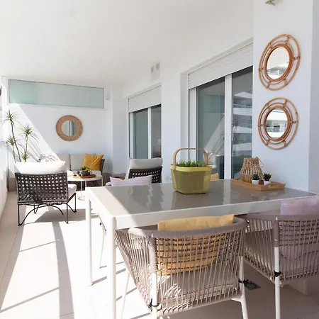 Global Properties, Bonito Con Terraza En Gran Canet * Canet d'En Berenguer