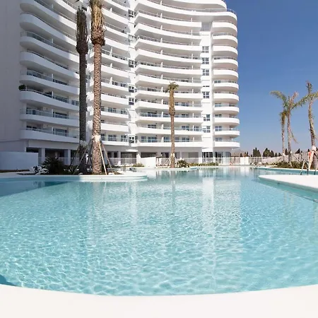 Global Properties, Bonito Con Terraza En Gran Canet Lägenhet *